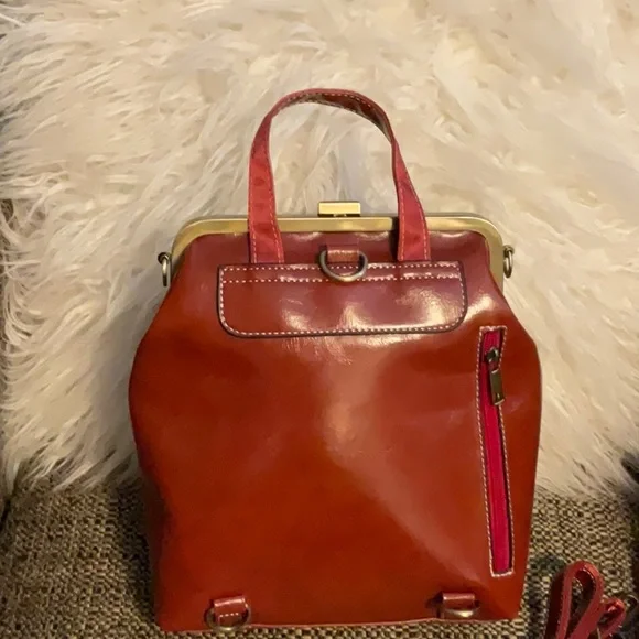 Brown 100% Leather Backpack, Walasa, Structured Design NWT - Picture 3 of 3